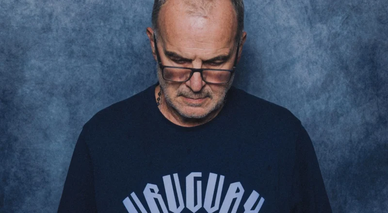 ‘I’m not a model’ Uruguay’s Bielsa defends bizarre World Cup portrait